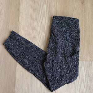 Athleta Ultimate Stash Textured 7/8 Tight Leggings